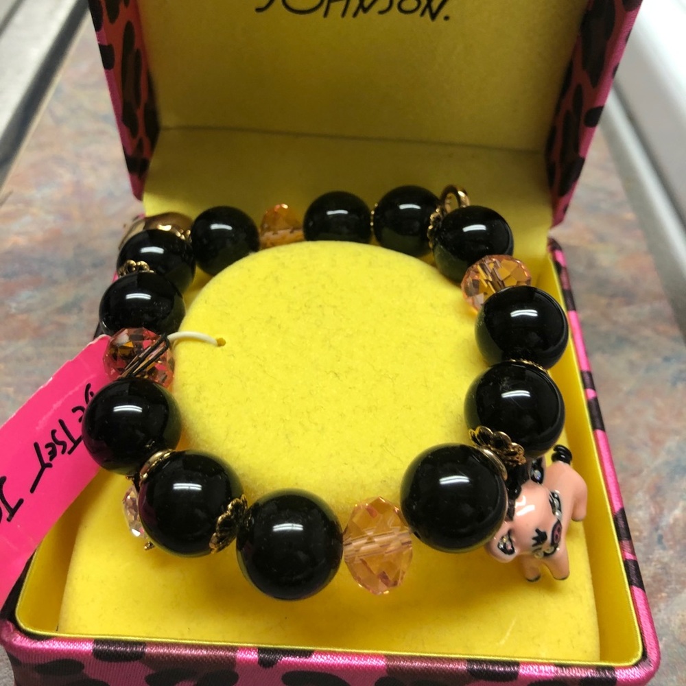 Betsey Johnson bracelet NWT